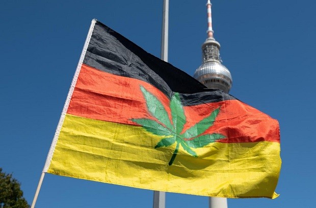 Правителството на Германия представи планове за легализиране на канабиса които ще позволят