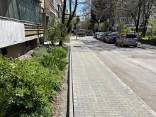 Кметът на столичен район се похвали с нови тротоари