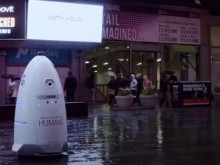 Полицията в Ню Йорк бори престъпността с роботи