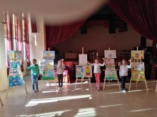 Деца подредиха великденска изложба в Кюстендил
