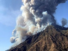 Вулканът Ебеко на Курилските острови изхвърли пепел на височина от 3 км