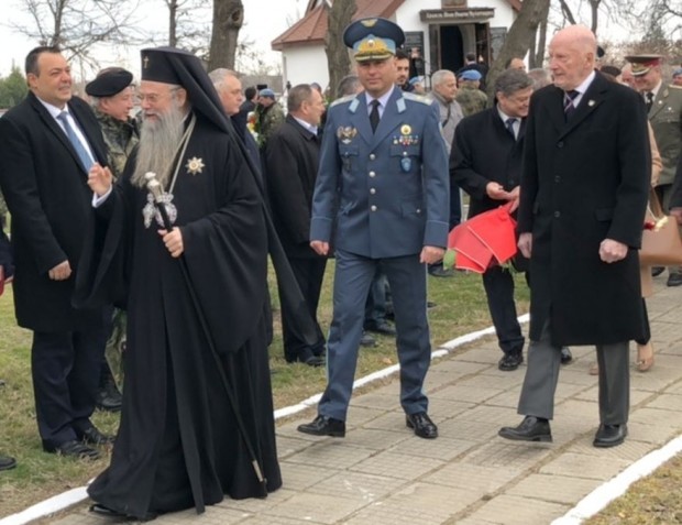 </TD
> Митрополит Николай отслужи празничната литургия в пловдивския митрополитски храм