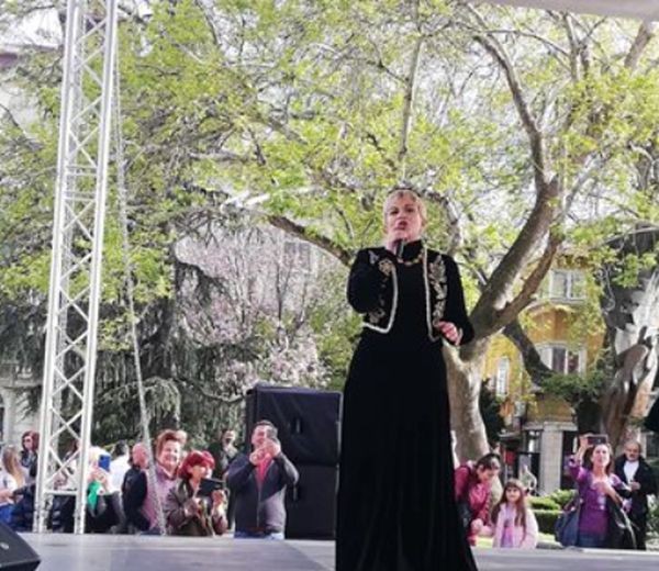 TD Честито Възкресение Пловдив – извика Николина Чакърдъкова и танцьорите й
