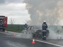 Автомобил се запали на АМ "Тракия" в посока София, при Зимница