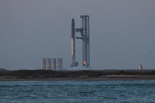 SpaceX отложи изстрелването на Starship заради технически проблеми