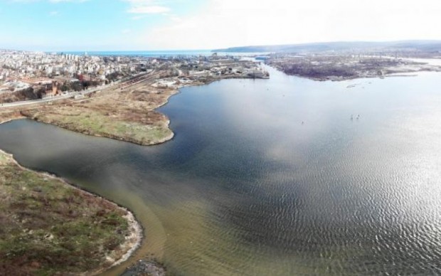 Проектът за удълбочаване на плавателните канали във Варненското езеро  за