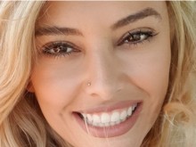 Ева Веселинова се бърка дълбоко в джобовете заради близнаците