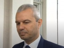 Костадинов: "Възраждане" няма да подкрепи Росен Желязков за председател на НС