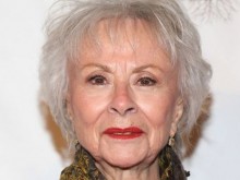 Карол Локател, актрисата от "Петък 13-ти, част V: Ново начало", почина на 82 години