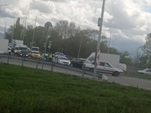 Катастрофа затапи натоварено кръстовище в Пловдив