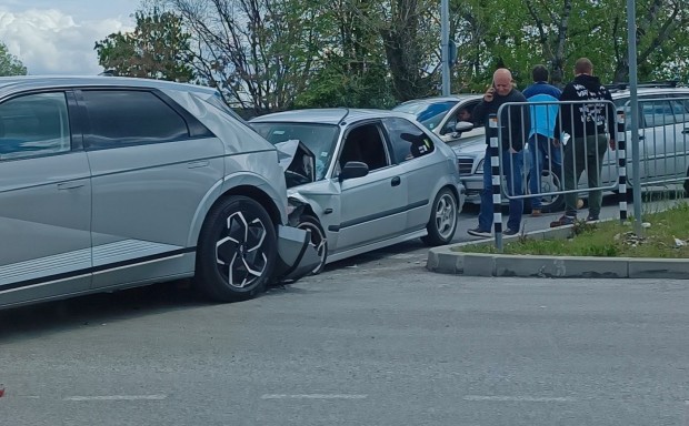 Първи кадри от зрелищната катастрофа в Пловдив