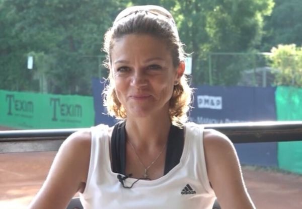 На 50-годишна възраст почина тенисистката Елена Пампулова-Бергоми, съобщиха от Българската
