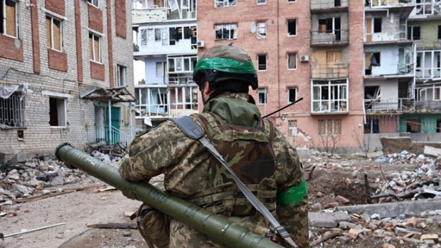 Сирски: Продължават ожесточените боеве в Бахмут - градът удържа