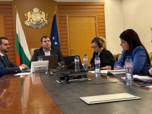 Окончателно: След онлайн среща, ЕК с пакет мерки срещу вноса на зърнени култури от Украйна