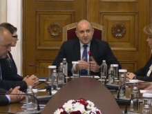 Започнаха консултациите между Радев и ГЕРБ-СДС за съставяне на кабинет