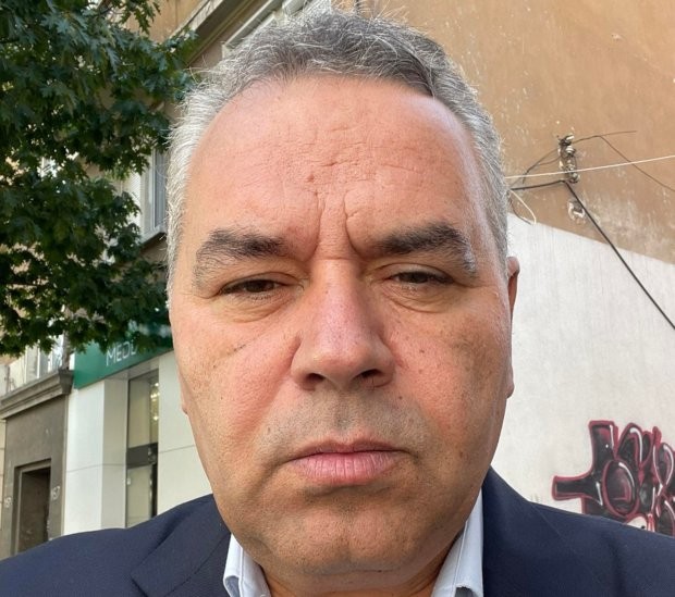 Стефан Ташев: Революцията, започната с юмрука на Радев, приключи окончателно