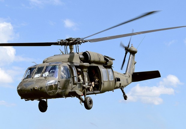 Вертолети от Въоръжените сили на САЩ в Европа летят над нашата страна