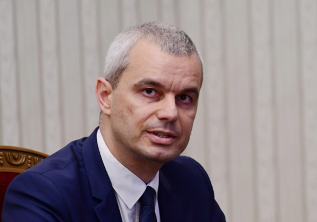Костадин Костадинов: Изчегъртването приключи, започна замазването, следва пребоядисването