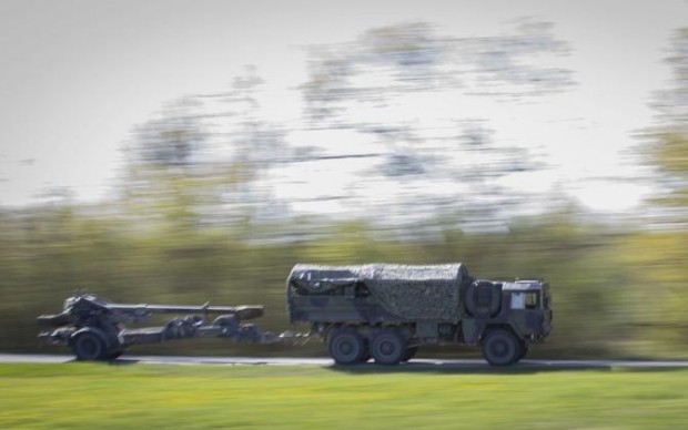 Естония изпраща 155 мм артилерийски боеприпаси на Украйна