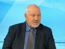Александър Маринов: Да искаме от партиите стабилно управление е все едно националният по футбол да повтори постиженията си от 1994-а