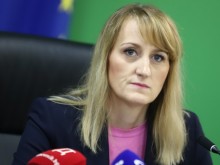 Министър Карамфилова ще проведе пресконференция относно мярката "За по-чист въздух"