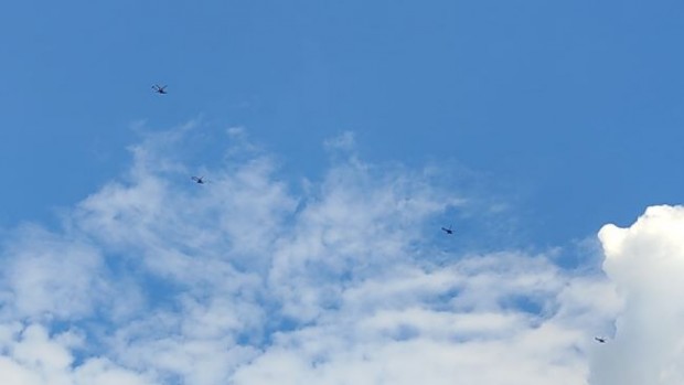 Втори ден хеликоптери летят в небето над Благоевград