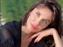 Популярна турска актриса, родена в София и с български корени, е била тайно у нас