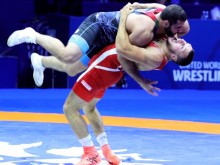 Кирил Милов също достигна финала на Европейското по борба