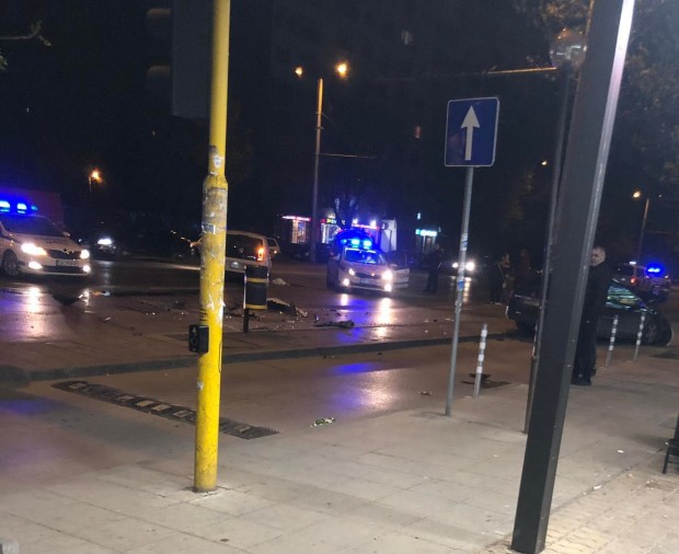 Тежка катастрофа между два автомобила в София