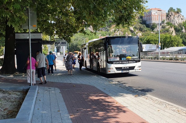 Противоречиво управление в Пловдив-намаляват броя на автобусите