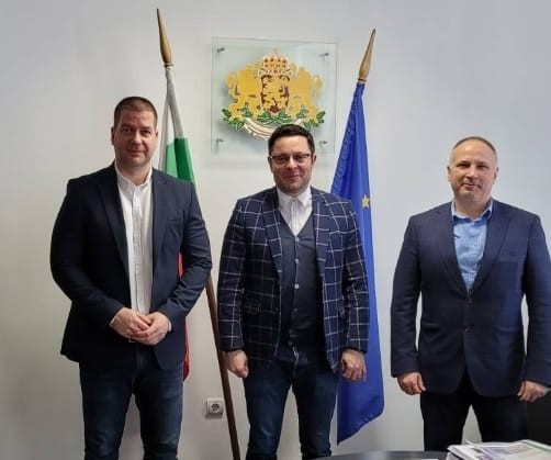 Министър Пулев: Над 100 фирми от област Стара Загора ще получат 17 млн. лв. по ПВУ