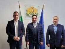 Министър Пулев: Над 100 фирми от област Стара Загора ще получат 17 млн. лв. по ПВУ