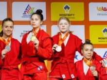 България с 3 сребърни медала от Европейското до 18 години по самбо