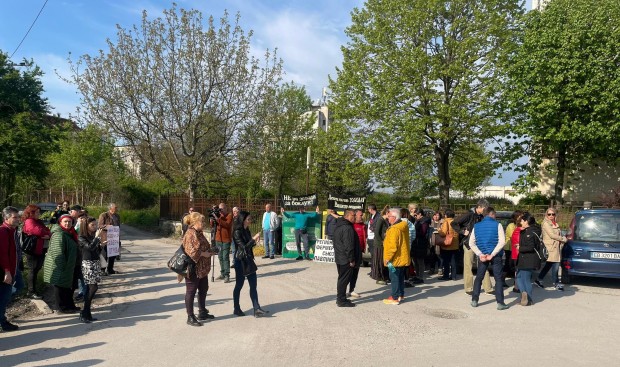 Отново протестират срещу завода за каменна вата край Павликени