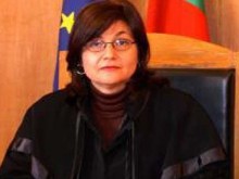 Възрастта няма значение: Йоланда Цекова не пожали дядо