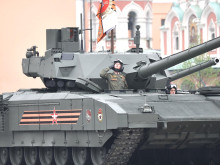 Т-14 "Армата" дебютира в Украйна