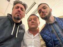 Димитър Рачков пусна колекция от мемета с една забавна снимка