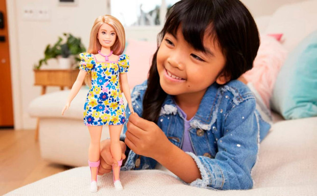 Представиха първата кукла барби със синдром на Даун
