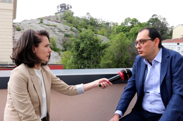 Слави Георгиев за покупката на зала "Строител": Здравко Димитров прави приятелски услуги