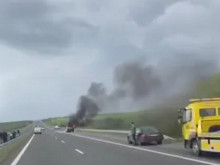 Автомобил на "Гранична полиция" се запали на автомагистрала "Тракия"