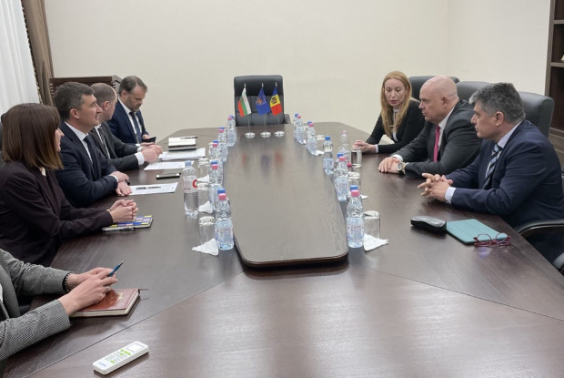 Главните прокурори на България и Молдова се обединиха в Меморандум срещу престъпност и зловредно руско влияние