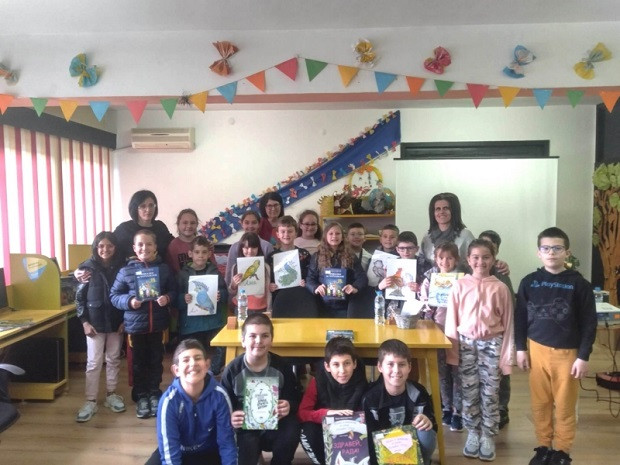 Ученици от Смолян се срещнаха с детската писателка Нели Маргаритова