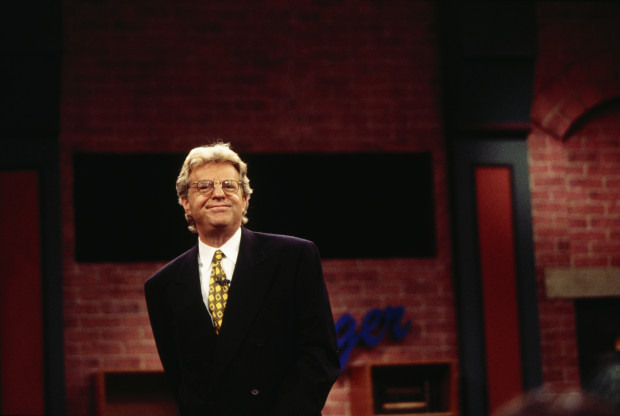 Почина телевизионният водещ Джери Спрингър