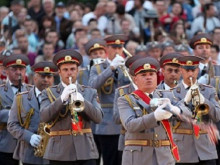 Военните духови оркестри с празнична програма по повод 6-ти май