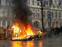 Протестите в Париж струват на кметството 1,6 милиона евро