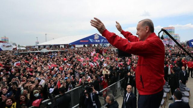 Ердоган с първа публична поява след спекулациите около здравословното му състояние