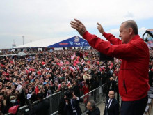 Ердоган с първа публична поява след спекулациите около здравословното му състояние