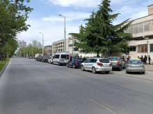 Възлов булевард в Пловдив почерня от полиция, преминаването е невъзможно