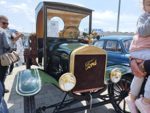 "Форд" Т от 1924 година получи голямата награда сред 200 ретро возила на парада в Сливен