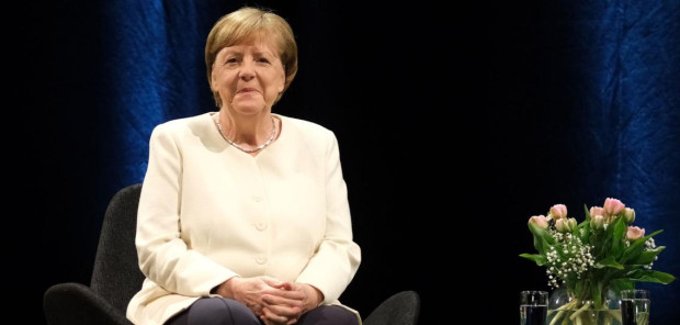 Ангела Меркел: Не всички, които искат преговори говорят като Путин